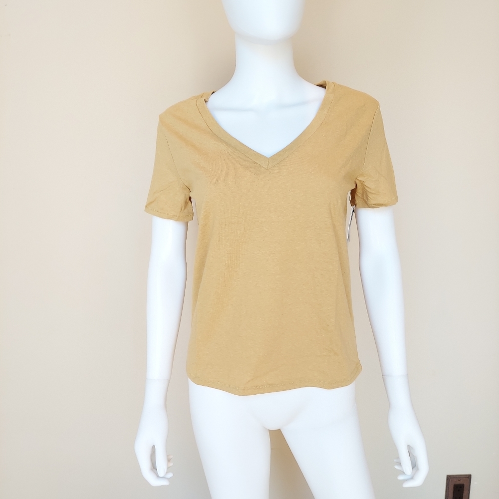 BP Mustard V-neck T-shirt NWT